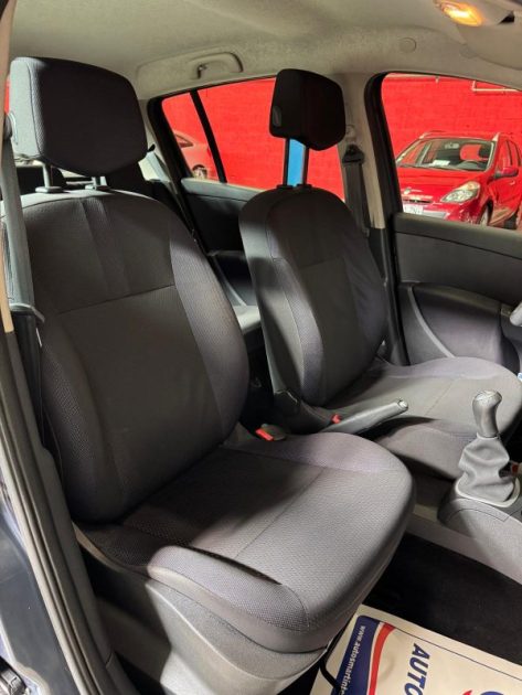 RENAULT CLIO 1.4i 100 Dynamique 