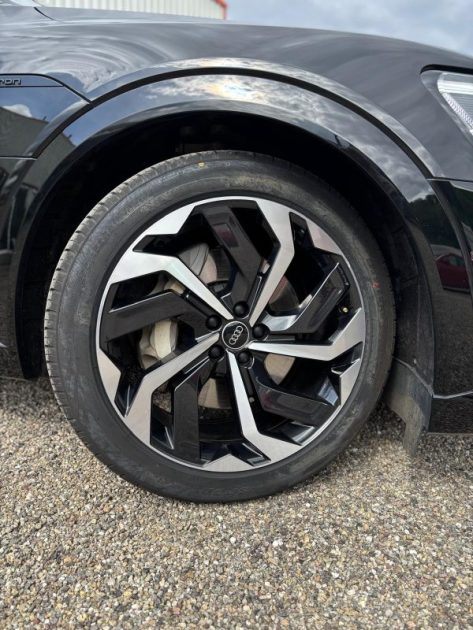 AUDI Q8 E-TRON  2023