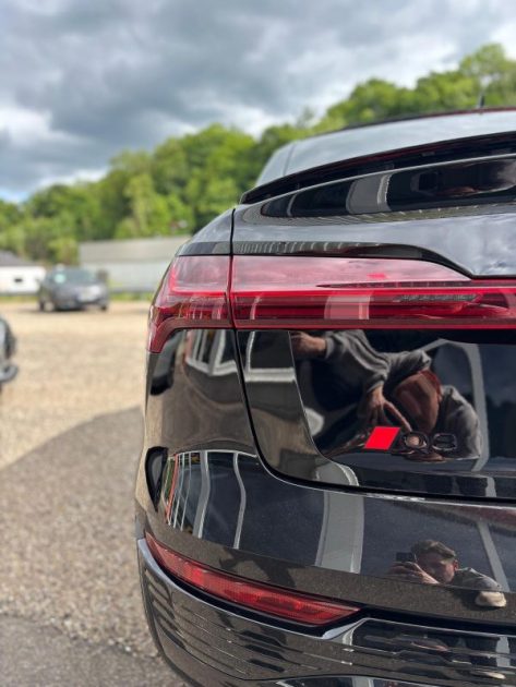 AUDI Q8 E-TRON  2023