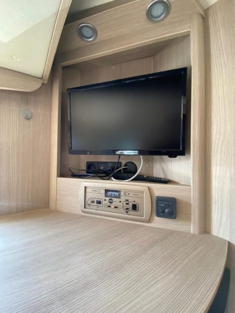 CAMPING-CAR PROFILÉ Burgmeister 55 Fifty Five IXEO TIME IT 734 Burstner 