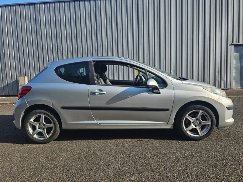 PEUGEOT 207 2007