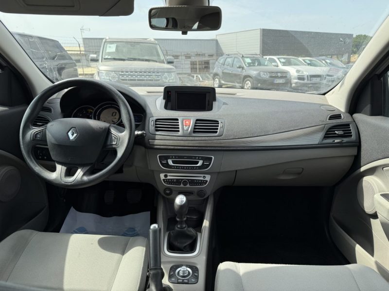 RENAULT MEGANE 1.5 dCi 110ch FAP Expression eco² Euro5 2010