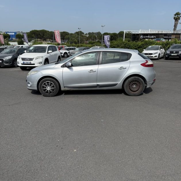 RENAULT MEGANE 1.5 dCi 110ch FAP Expression eco² Euro5 2010