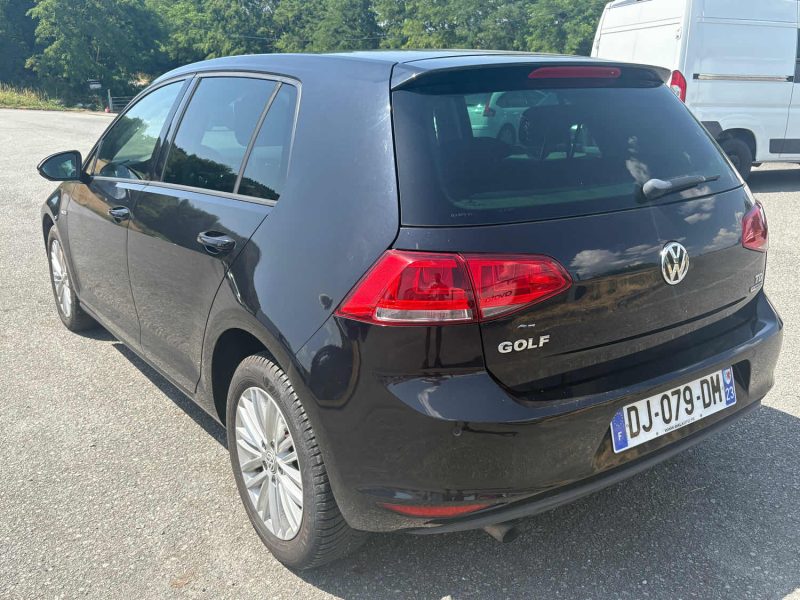 VOLKSWAGEN GOLF 2014