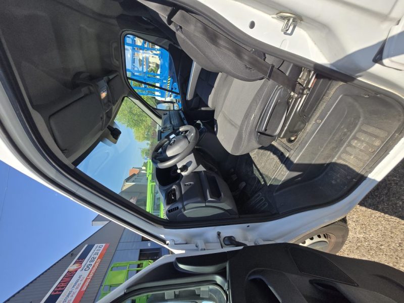 MERCEDES BENZ  213 2008