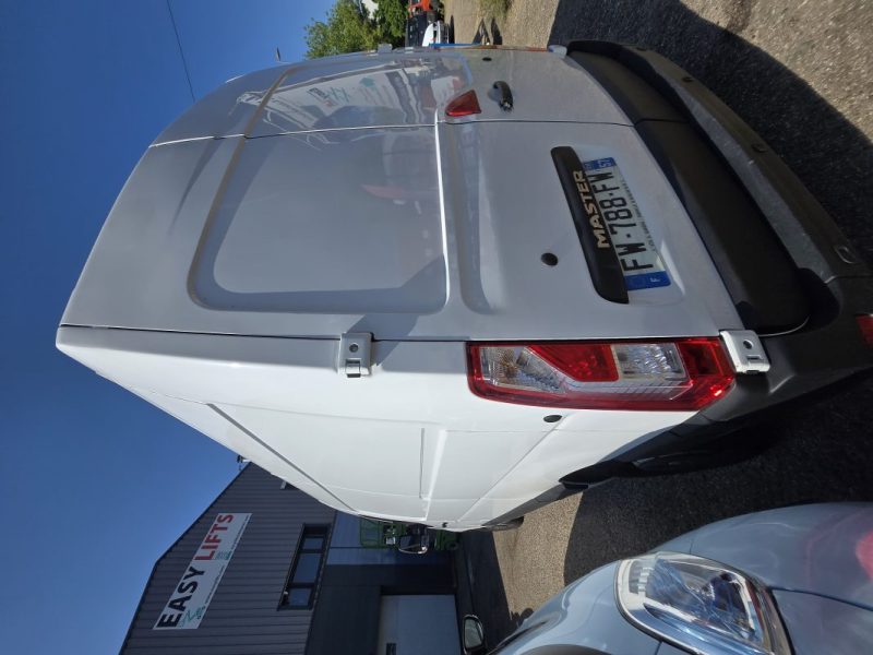 MERCEDES BENZ  213 2008