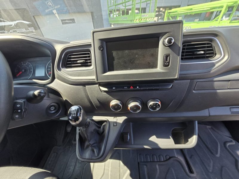 MERCEDES BENZ  213 2008