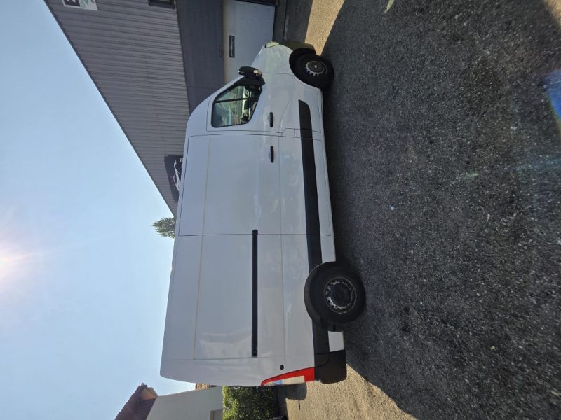 MERCEDES BENZ  213 2008