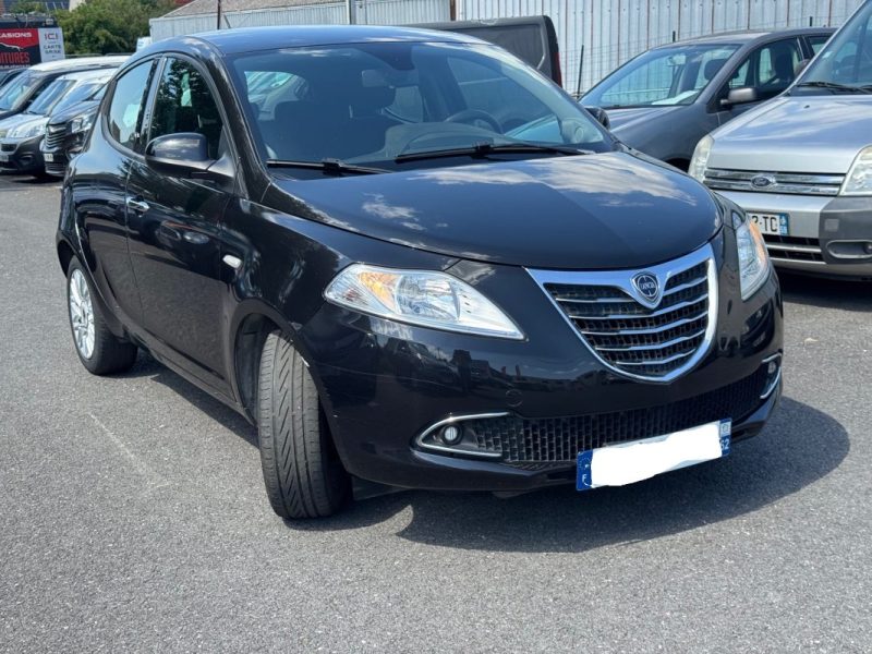 LANCIA YPSILON III 1.2 8V 69ch 4CH FISC  2013