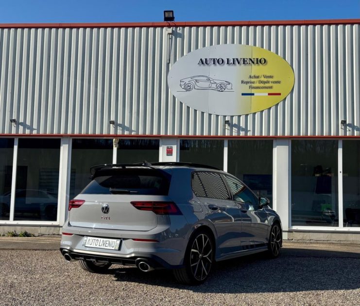 VOLKSWAGEN GOLF 8 GTI CLUBSPORT 2.0 TSi DE 300 CV / TOIT OUVRANT / NURBURGRING / IQ LIGHT 