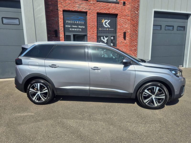 PEUGEOT 5008 II 2018