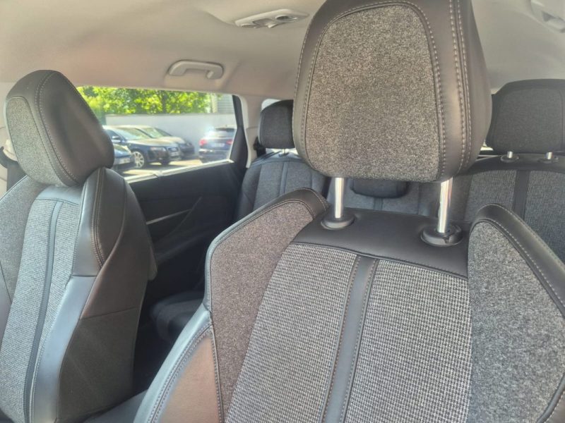 PEUGEOT 5008 II 2018