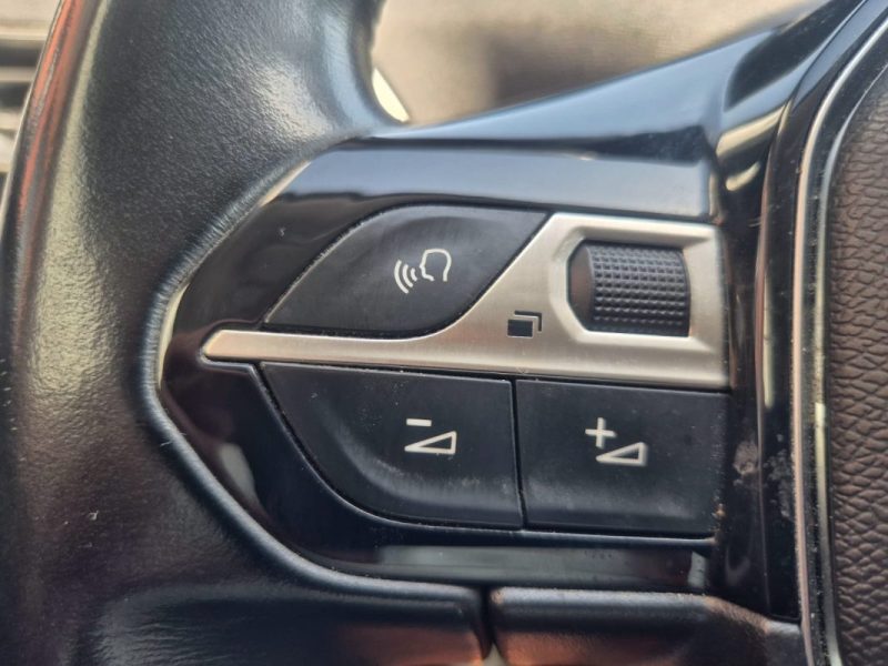 PEUGEOT 5008 II 2018