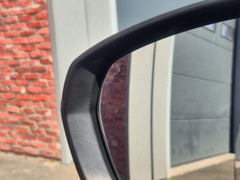 PEUGEOT 5008 II 2018