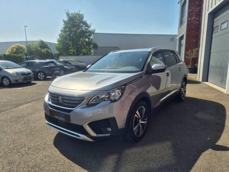 PEUGEOT 5008 II 2018