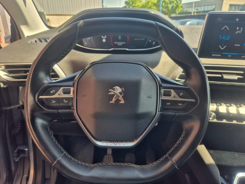 PEUGEOT 5008 II 2018