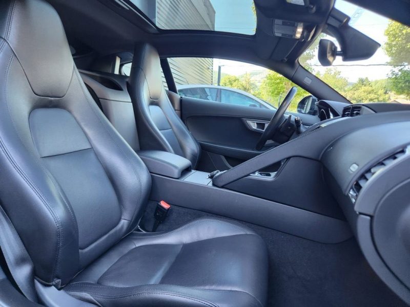 JAGUAR F-TYPE COUPE 3.0 V6 340 R-DYNAMIC*PANO*CAMERA*
