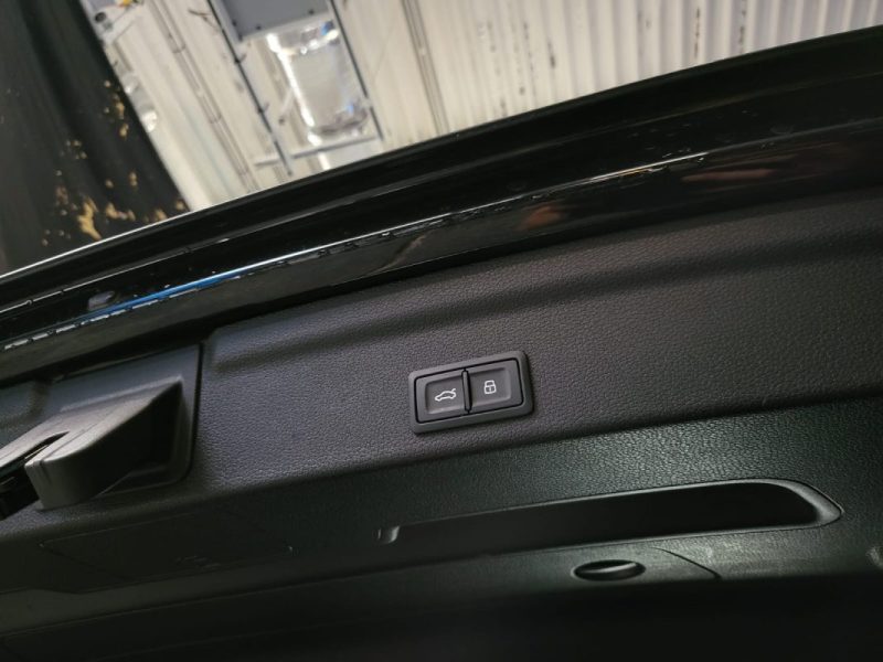 AUDI Q3 35 TDI 150ch S LINE / TOIT OUVRANT / SIEGES CHAUFFANTS / ECLAIRAGE D'AMBIANCE / SUIVI AUDI