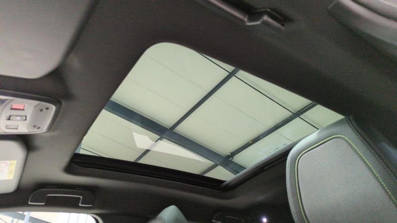 Peugeot 2008 nouveau Hybrid 145 e-dcs6 gt + camera 360 + navi