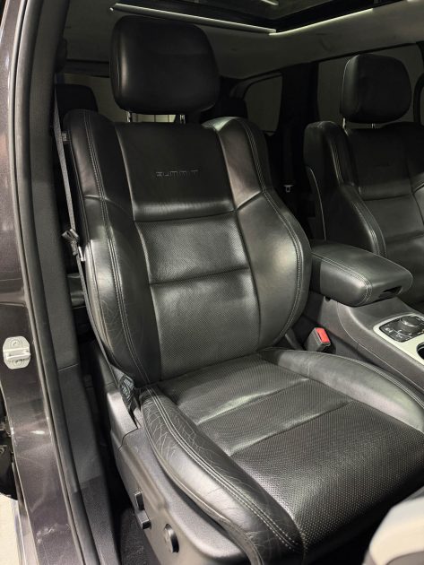 JEEP GRAND CHEROKEE SUMMIT 2019