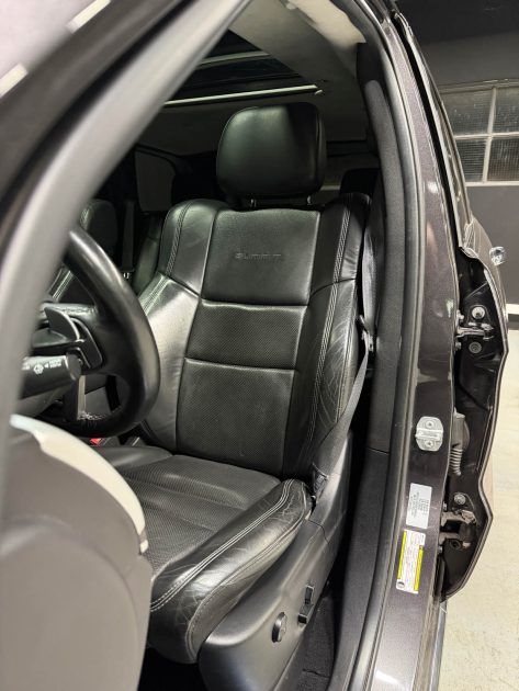 JEEP GRAND CHEROKEE SUMMIT 2019