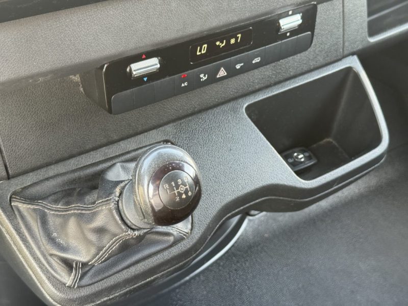 MERCEDES SPRINTER 3-t Camionnette 211 CDI 114cv 2019
