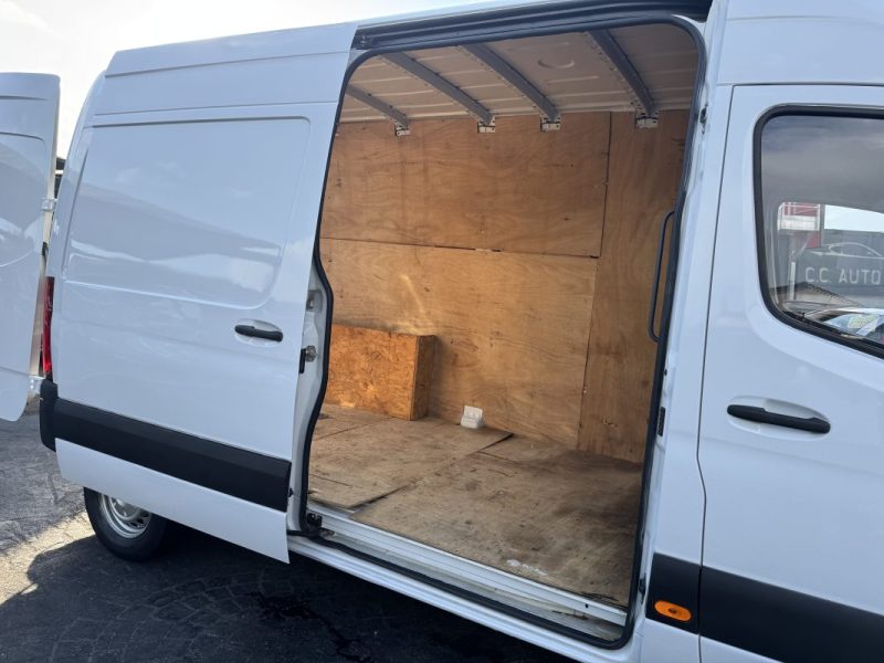 MERCEDES SPRINTER 3-t Camionnette 211 CDI 114cv 2019
