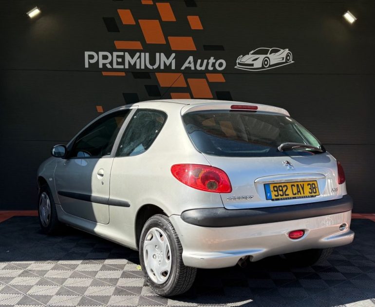 PEUGEOT 206 2003