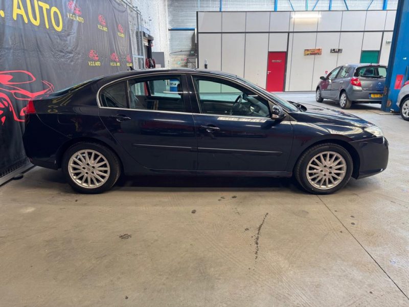 RENAULT LAGUNA 2.0 DCI 150 PRIVILEGE 