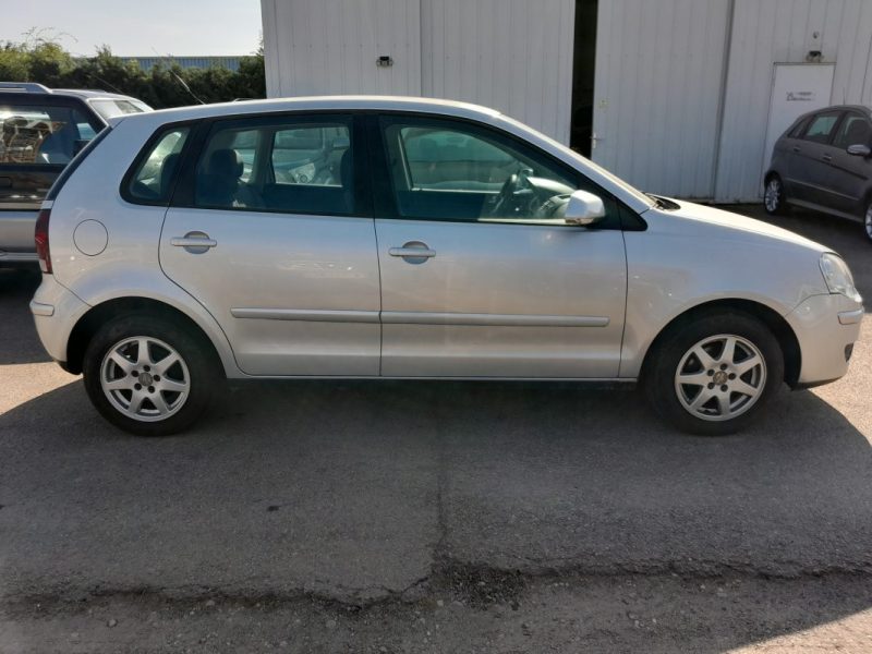 VOLKSWAGEN POLO 1.4i 80Ch CONFORT 5P 2006