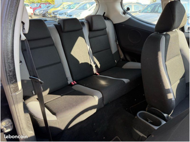 PEUGEOT 207 1.4i 16s TRENDY 90ch 3P GARANTIE 12 MOIS