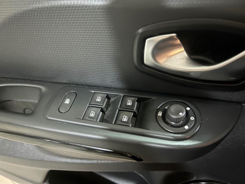 RENAULT CLIO 0.9 TCe 90ch