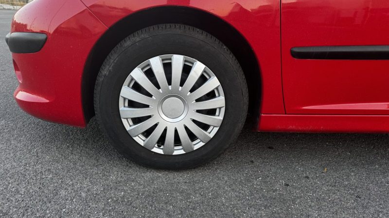 PEUGEOT 207 1,4 75CV 5 PORTES GARANTIE 6MOIS