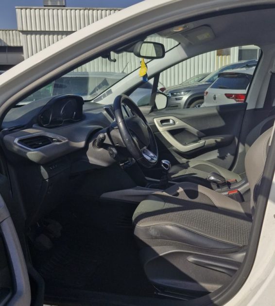 PEUGEOT 20081.6 BlueHDi 120ch Allure S&S  2017