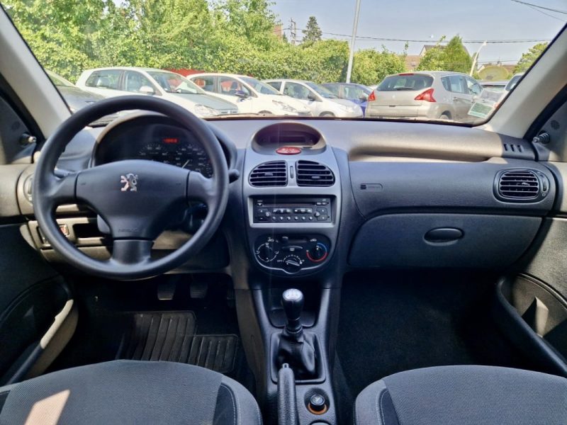 PEUGEOT 206 1.4L i 75cv TRENDY 5P / Révisée&Garantie 