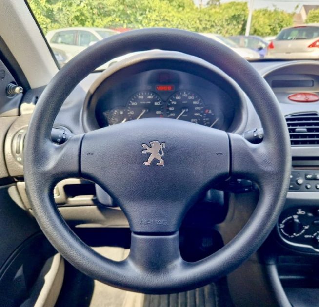 PEUGEOT 206 1.4L i 75cv TRENDY 5P / Révisée&Garantie 