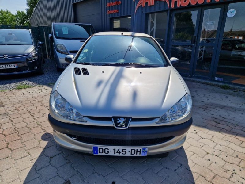 PEUGEOT 206 1.4L i 75cv TRENDY 5P / Révisée&Garantie 