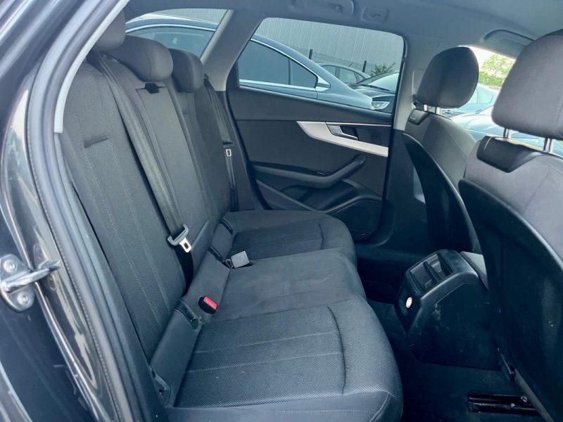 AUDI A4 AVANT 35 TFSI 150ch BUSINESS LINE 2.0