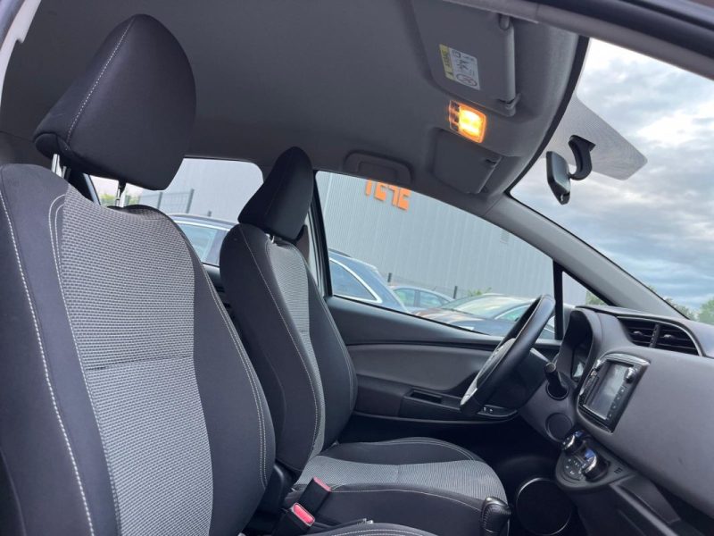 TOYOTA YARIS HYBRID 1.5 BUSINESS 100H