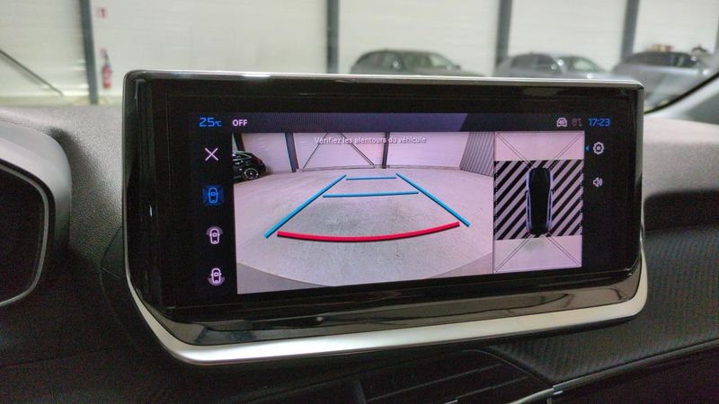 Peugeot 208 Hybrid 110 e-dcs6 allure + angles morts + navi