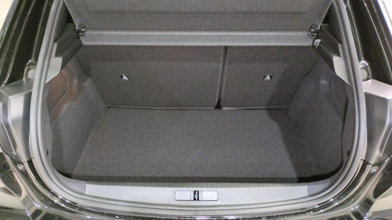 Peugeot 208 Hybrid 110 e-dcs6 allure + angles morts + navi