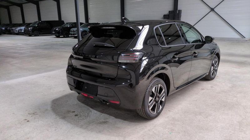 Peugeot 208 Hybrid 110 e-dcs6 allure + angles morts + navi