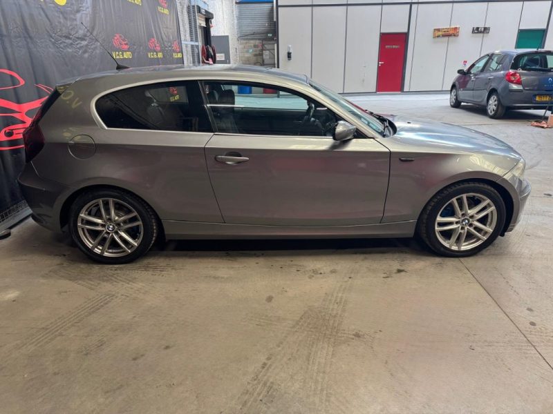 B.M.W. SERIE 1  - 118d 143 Excellis 