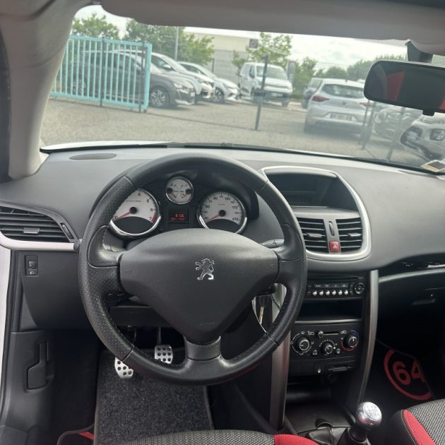 PEUGEOT 207 1.6 VTI 120 SERIE 64 