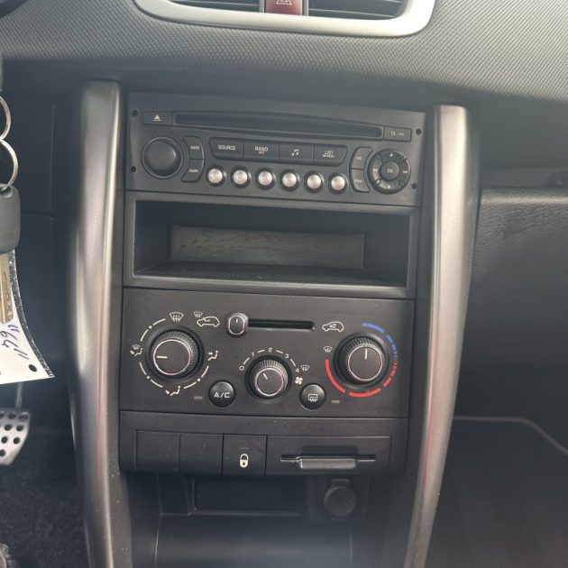 PEUGEOT 207 1.6 VTI 120 SERIE 64 