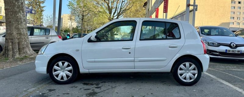 RENAULT CLIO II CAMPUS 1.2 60ch GPL **1ère MAIN**