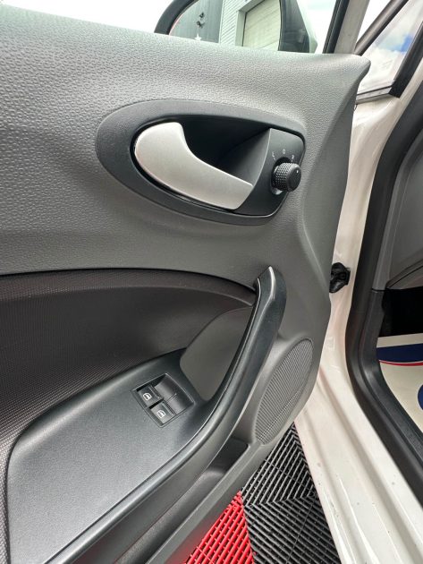 SEAT IBIZA GARANTIE 24 MOIS  2011