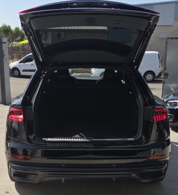 AUDI Q8 S-Line 286cv 50 TDI Mild Hybrid quattro