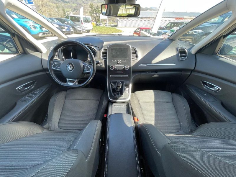 RENAULT SCENIC - 130ch essence