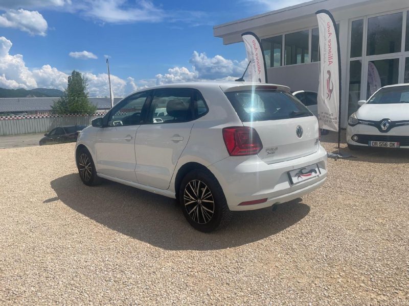 VOLKSWAGEN Polo - 90ch essence BOITE AUTOMATIQUE DSG7